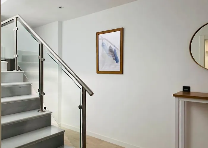 ático Con Gran Terraza En El Centro A 50 Metros De La Playa *