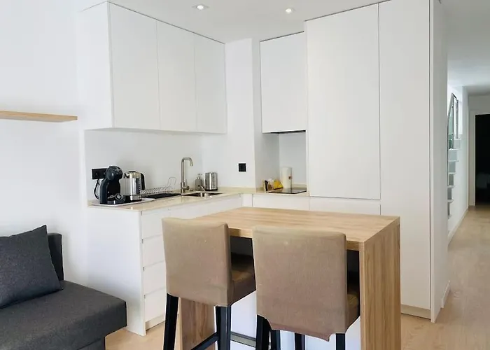 ático Con Gran Terraza En El Centro A 50 Metros De La Playa